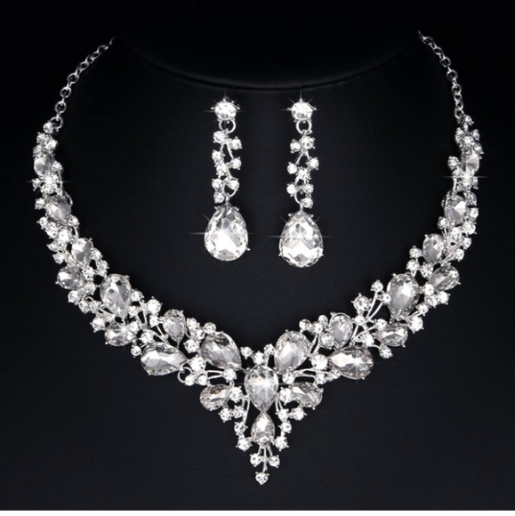 New Molie Bridal Austrian Crystal Necklace and Earrings Jewelry Set - Picture 1 of 8